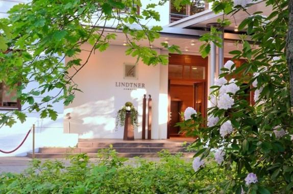 プリバート ホテル リンデナー ハンブルグ ハンブルク エクステリア 写真 Lindt & Sprüngli headquarters in Kilchberg
